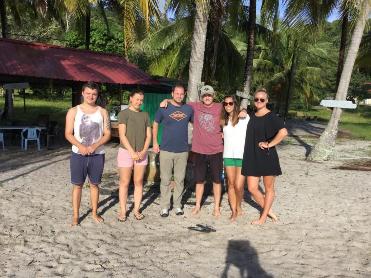 Hotel Wild Pasir Panjang Pulau Tuba Zewnętrze zdjęcie