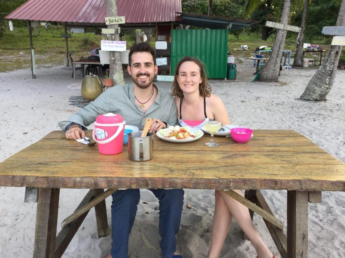 Hotel Wild Pasir Panjang Pulau Tuba Zewnętrze zdjęcie